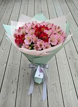 Букет цветов из:  Альстромерии в Обидимо
