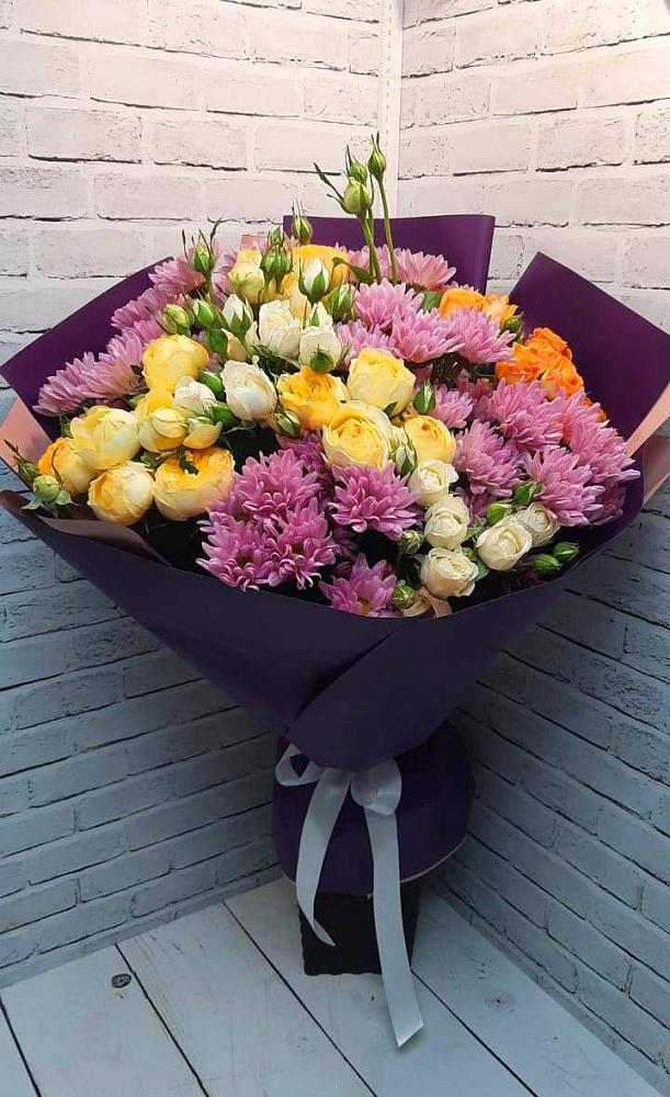 Букет цветов из: Хризантемы и Розы в Обидимо