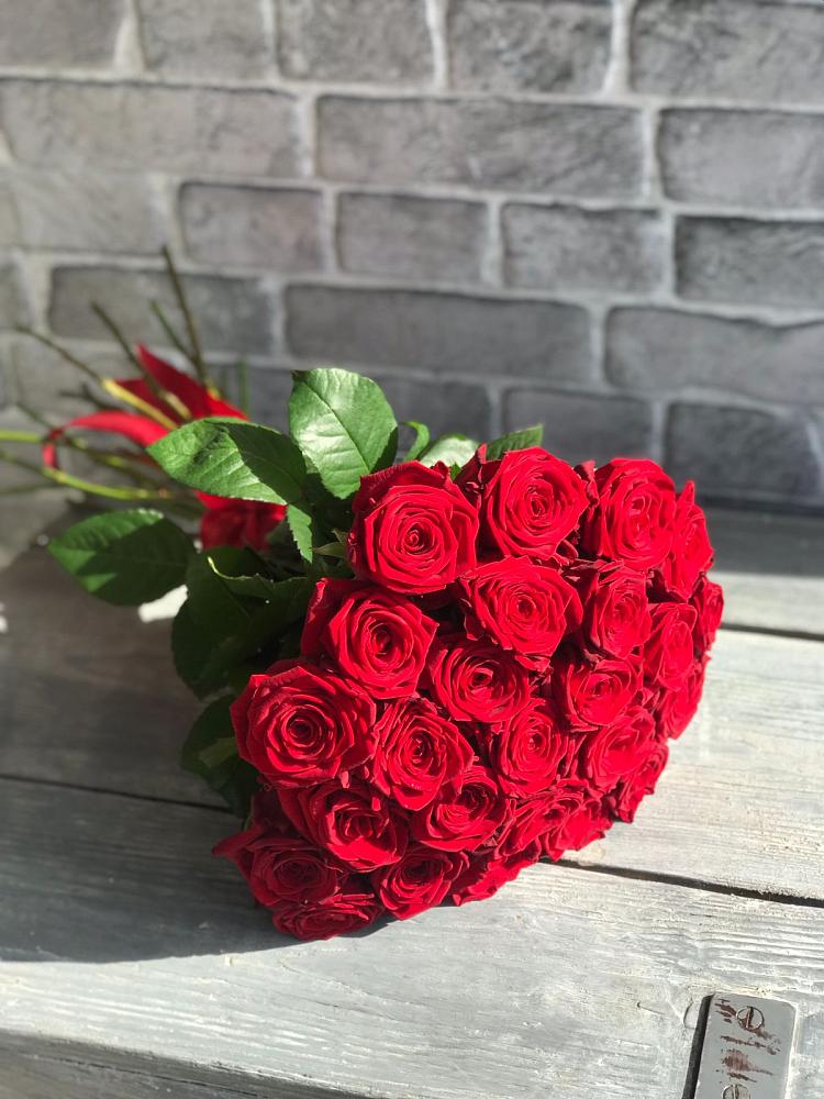 Букет Красные розы Фридом в Обидимо