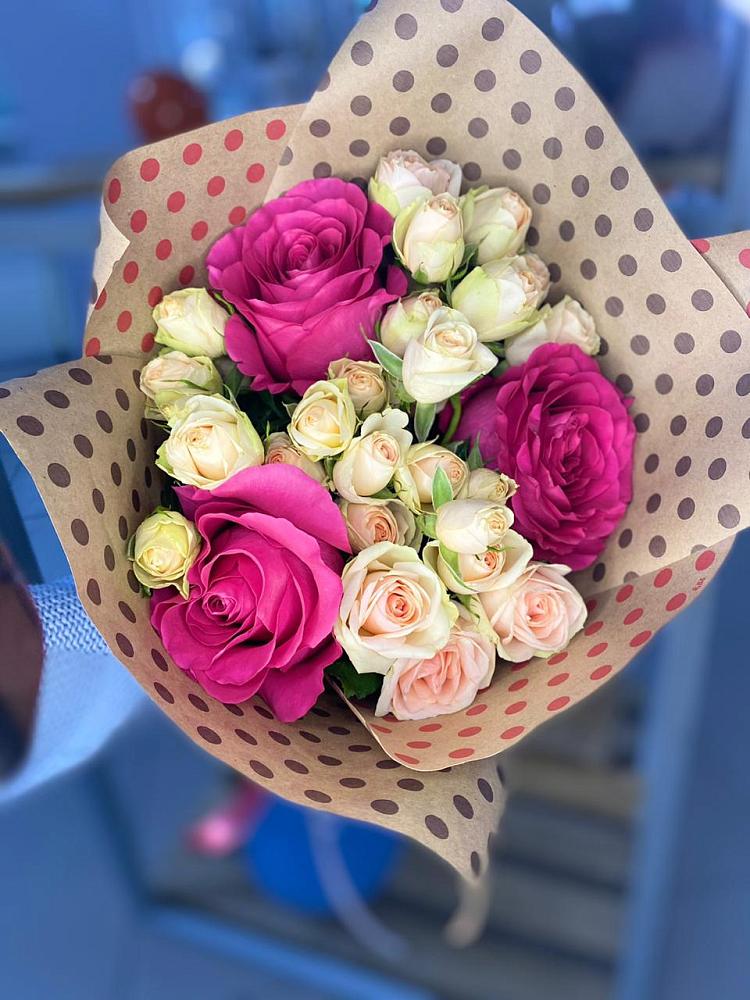 Букет цветов из: Розы в Обидимо