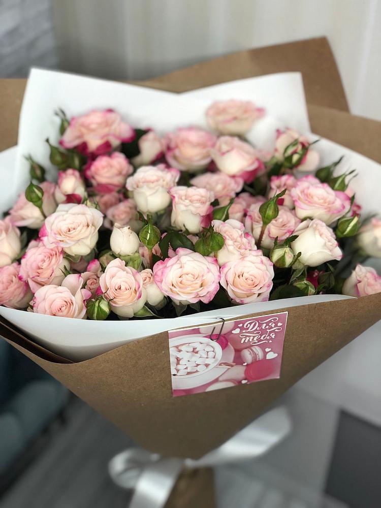 Букет цветов из: Розы в Обидимо