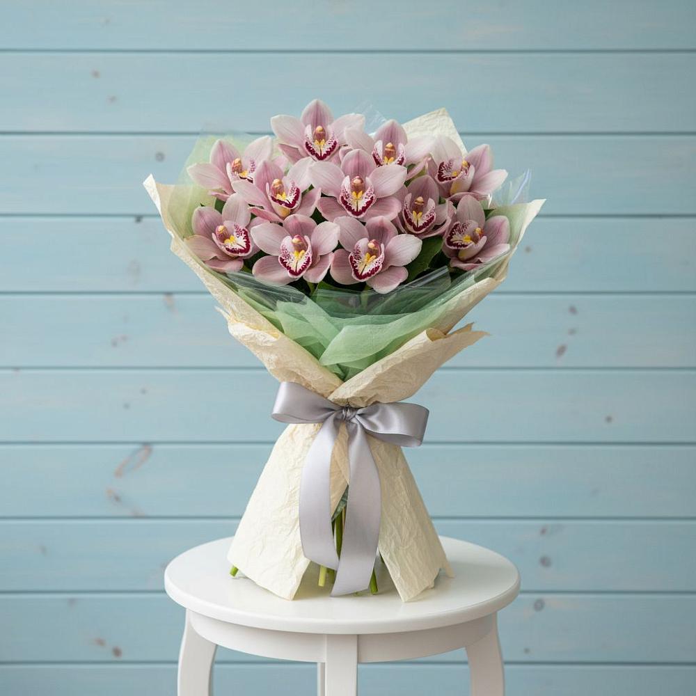 Букет цветов из: Орхидеи и Розы в Обидимо