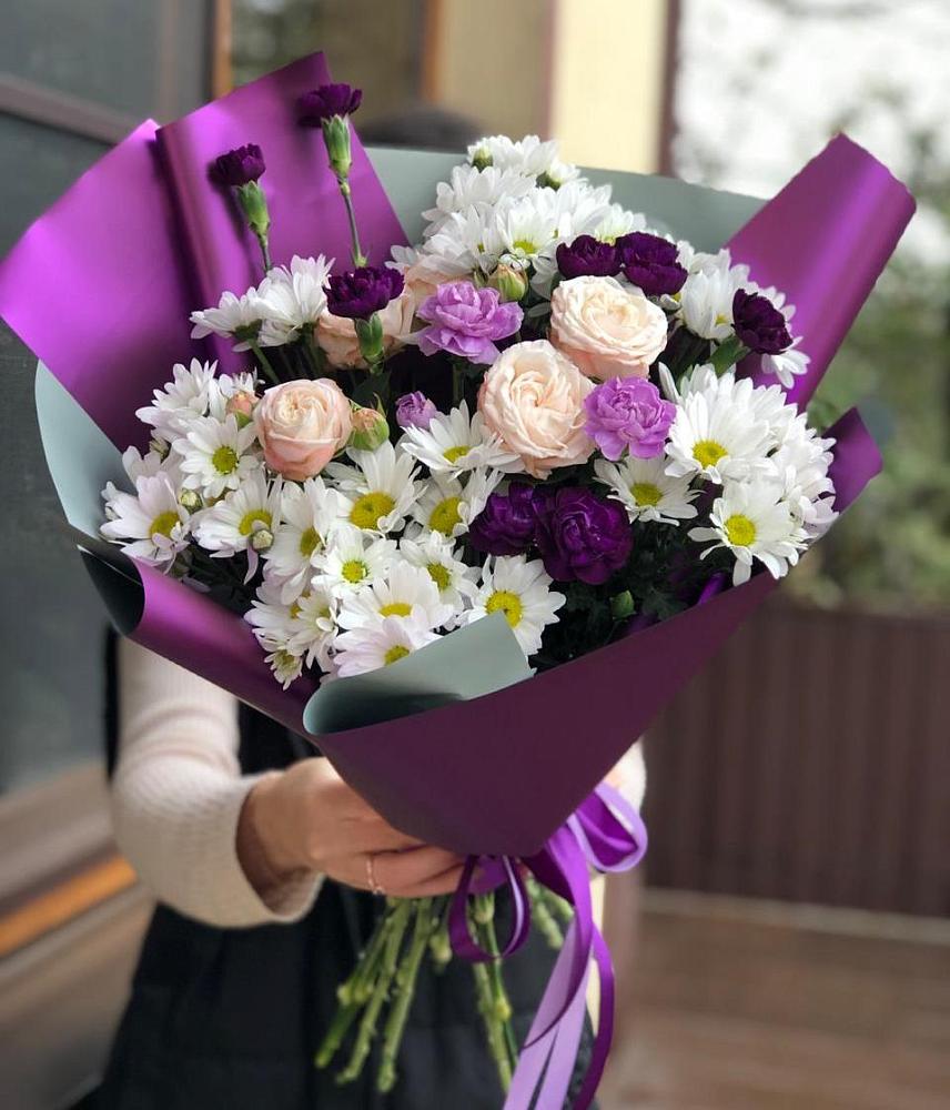 Букет цветов из: Хризантемы, Гвоздики и Розы в Обидимо