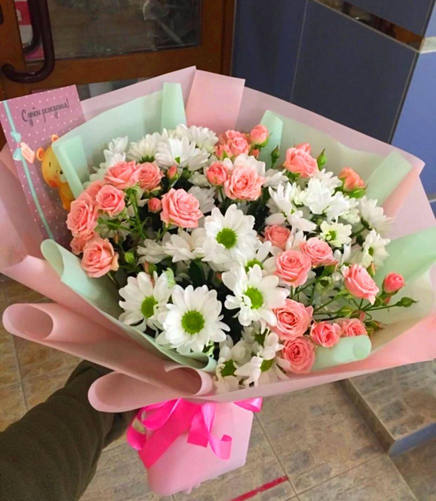 Букет цветов из: Розы и Хризантемы в Обидимо