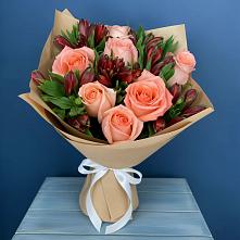 Букет цветов из:  Розы и Альстромерии #REPLACE_PRED# Обидимо