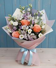 Букет цветов из:  Лизиантусы, Розы, Альстромерии и Гипсофила #REPLACE_PRED# Обидимо