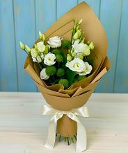 Букет цветов из:  Хризантемы и Лизиантусы #REPLACE_PRED# Обидимо