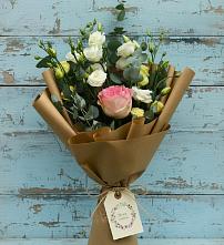 Букет цветов из:  Розы и Лизиантусы в Обидимо