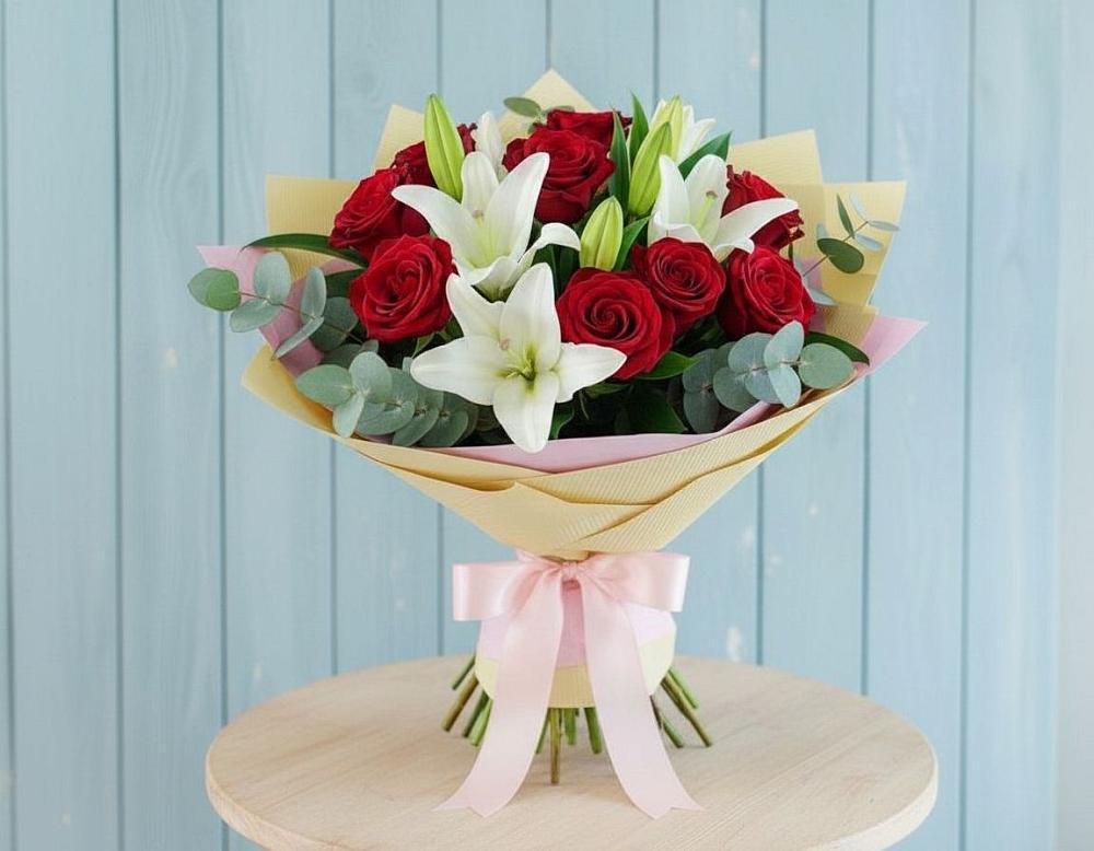 Букет цветов из: Лилии и Розы в Обидимо
